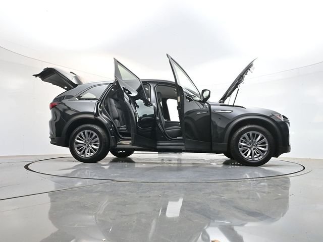 Used 2025 Black Mazda 3.3 Turbo Select image 40
