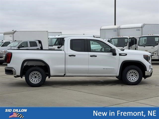 New 2026 Summit White GMC Pro image 3