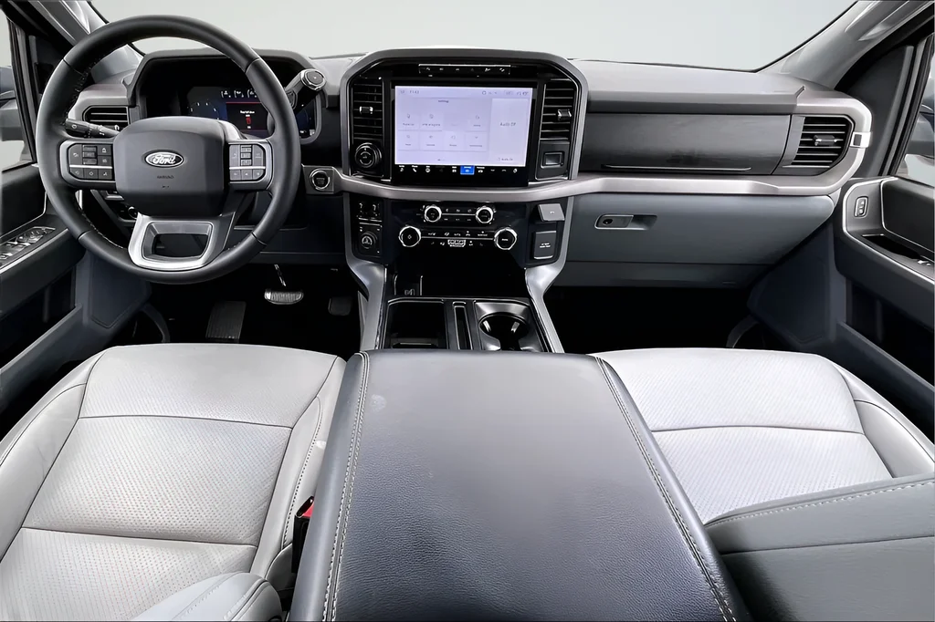 Used 2024 Gray Ford XLT image 7