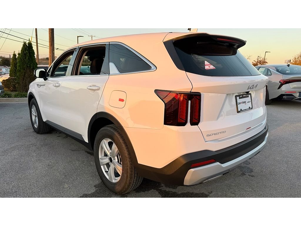New 2026 Glacial White Pearl Kia LX image 8