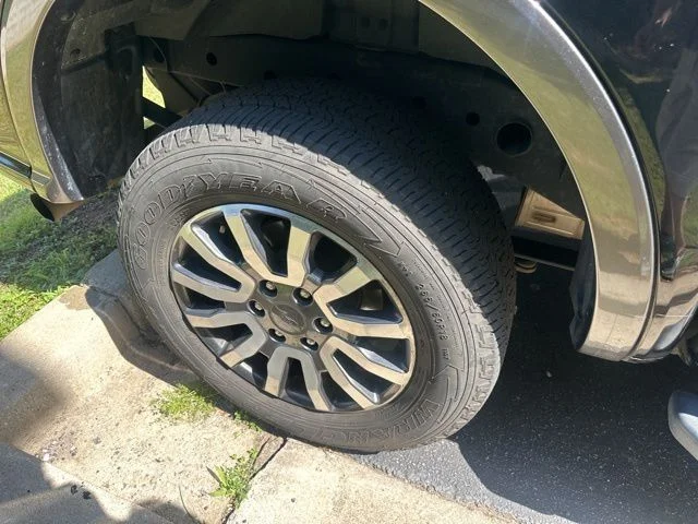 Used 2019 Black Ford XLT image 30
