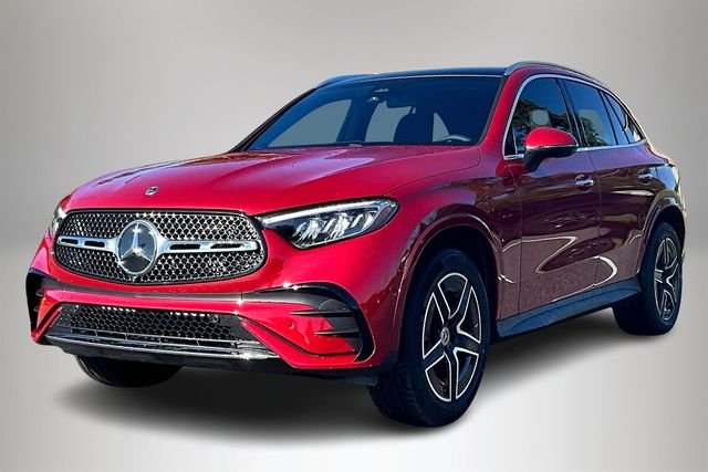 New 2026 MANUFAKTUR Patagonia Red Metallic Mercedes-Benz GLC 300 image 2