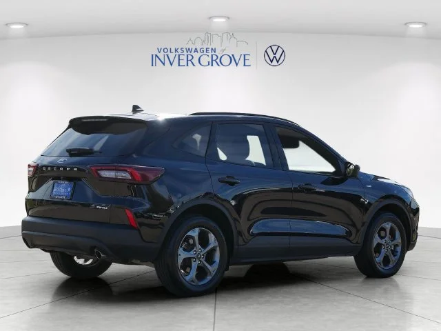 Used 2025 Black Metallic Ford ST-Line Select image 7