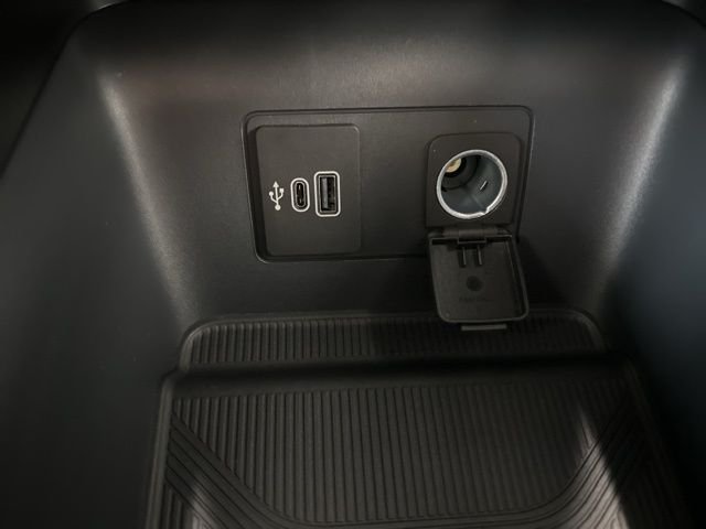 New 2026 Vapor Blue Metallic Ford Active image 34