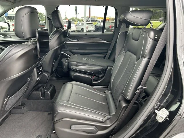 Used 2023 Black Jeep Limited image 12