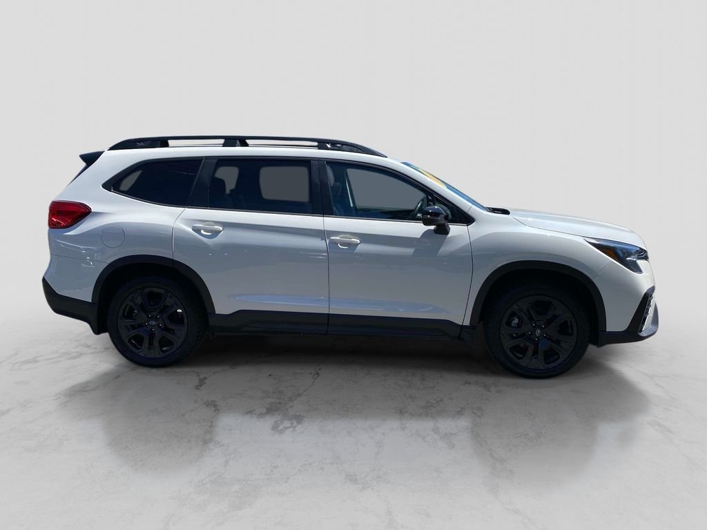 Used 2023 White Subaru Onyx Edition image 10