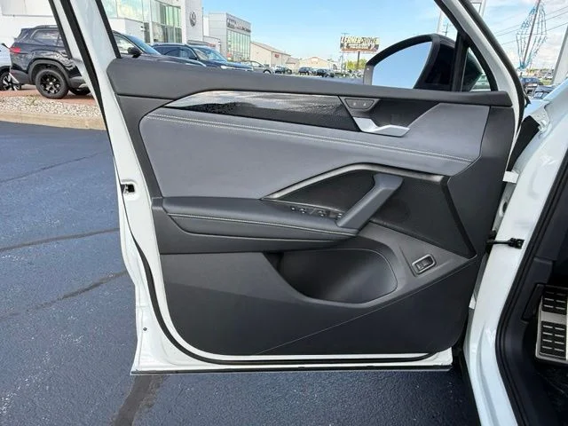 New 2026 White Volkswagen 2.0T SE R-Line Black image 13