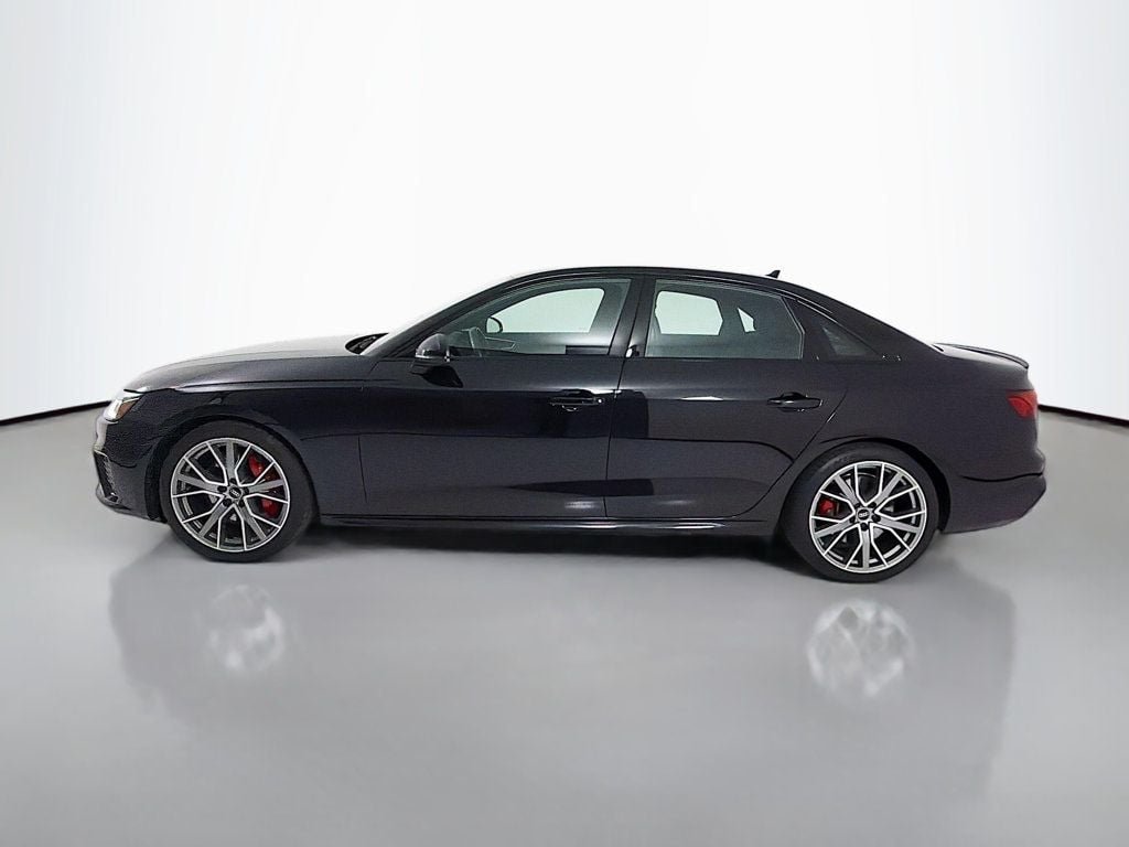 Used 2023 Mythos Black Metallic Audi Premium Plus 3.0 TFSI quattro image 4