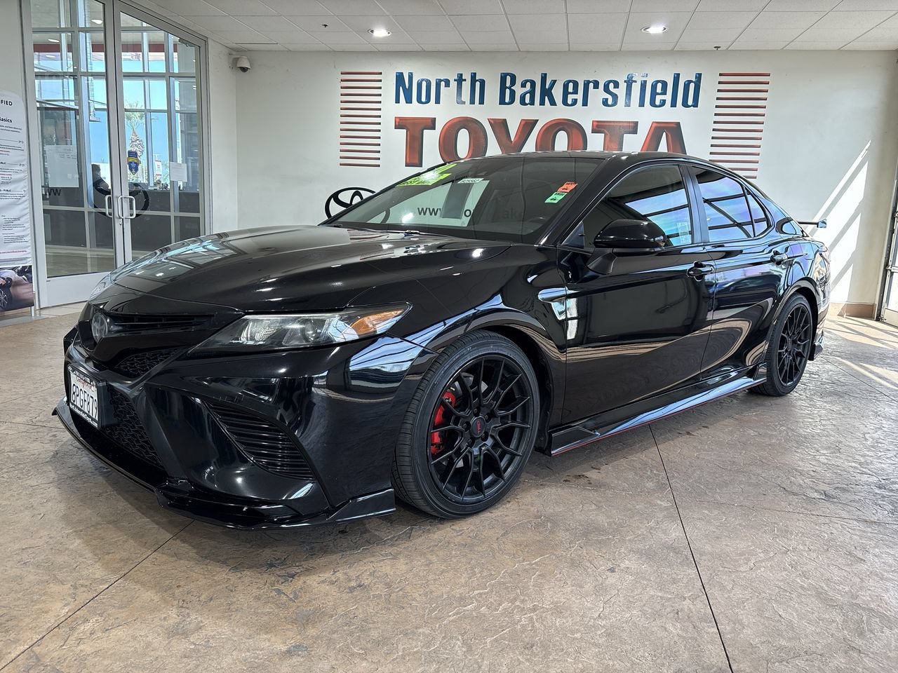Used 2020 Midnight Black Metallic Toyota XSE V6 image 1