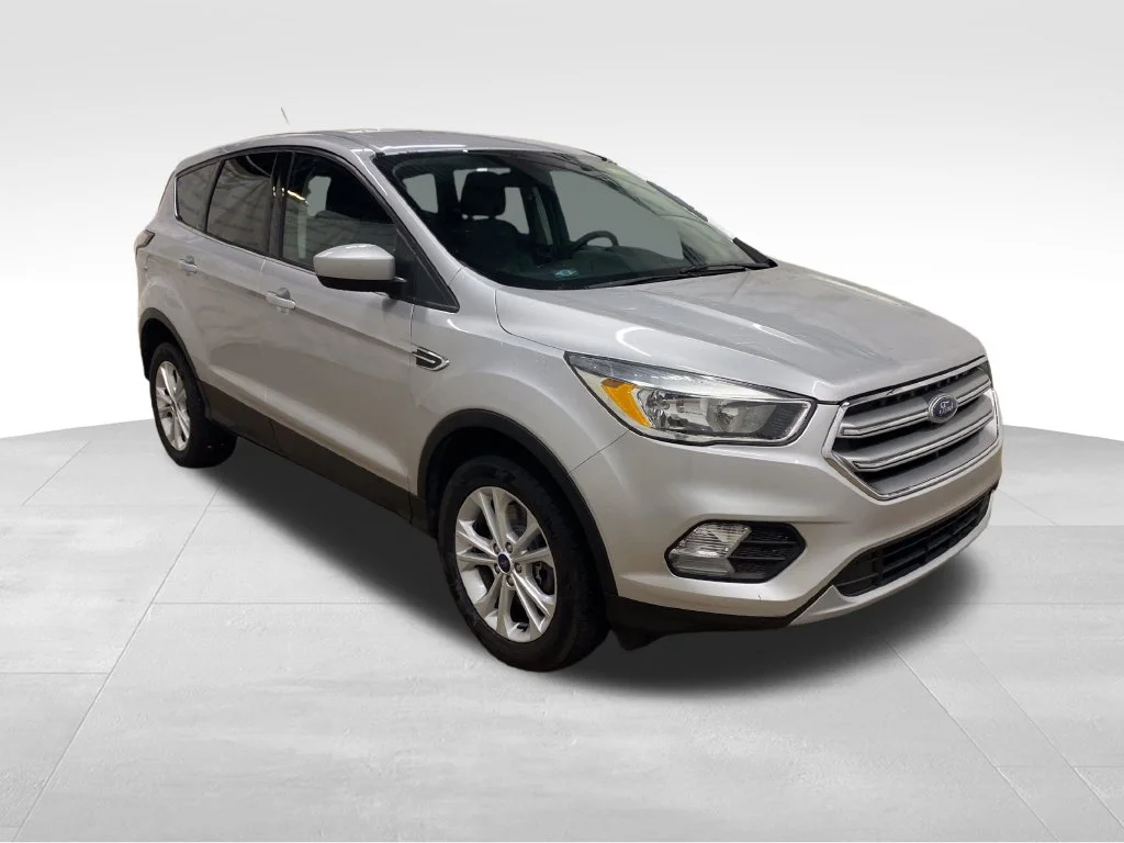 Used 2017 Silver Ford SE image 7