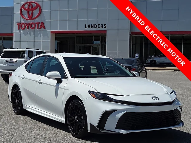 2025 Toyota Camry SE