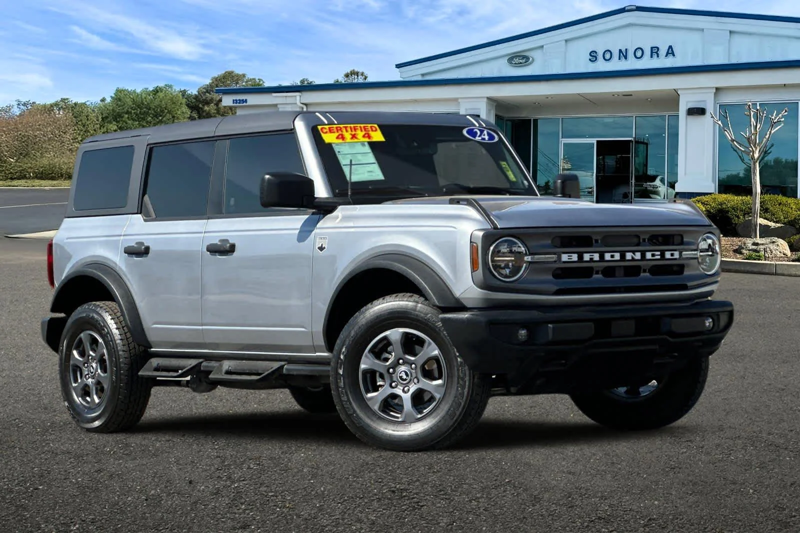 Used 2024 Iconic Silver Ford Big Bend image 2