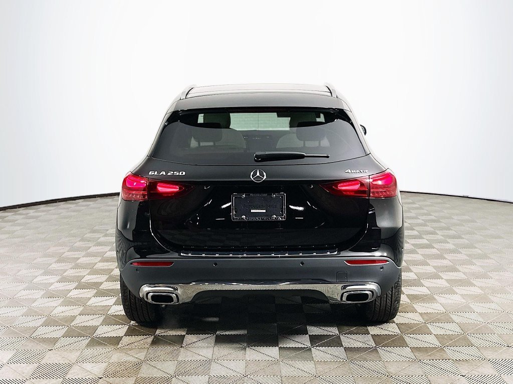 New 2026 Night Black Mercedes-Benz GLA 250 image 36