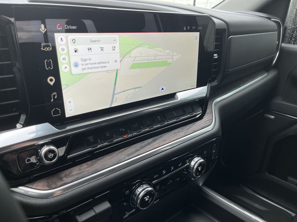Used 2025 Silver GMC SLT image 16