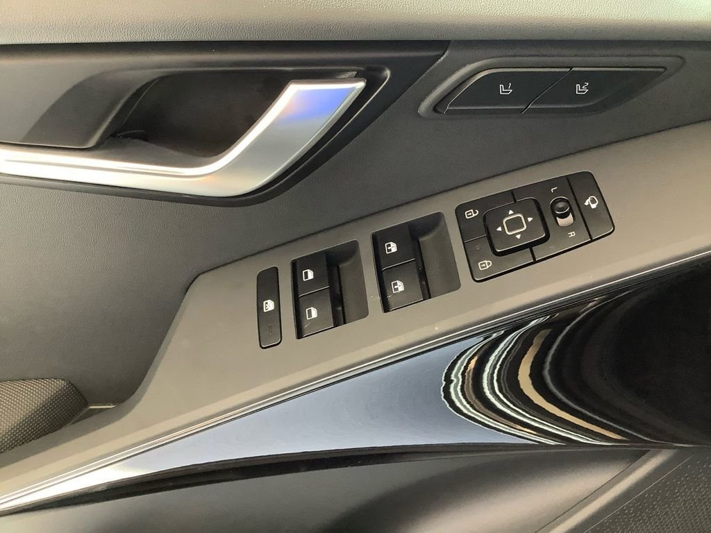 2025 Kia Niro Wave - Photo 12