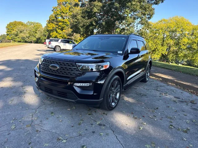 Used 2023 Black Ford XLT image 3