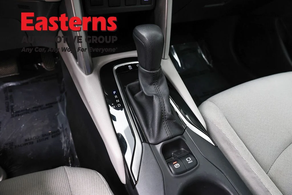 Used 2023 Beige Toyota L image 12