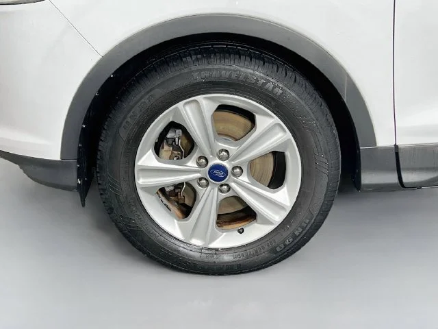 Used 2014 White Ford SE image 24