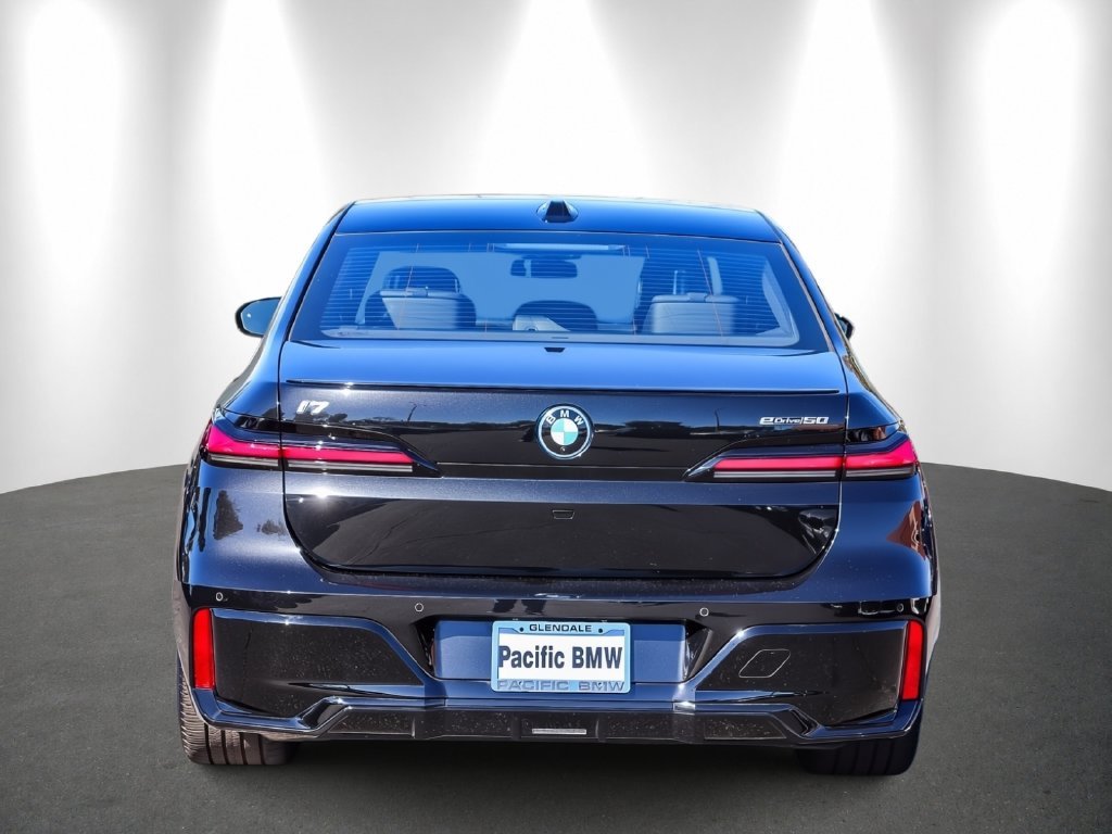 2026 BMW i7 photo 5