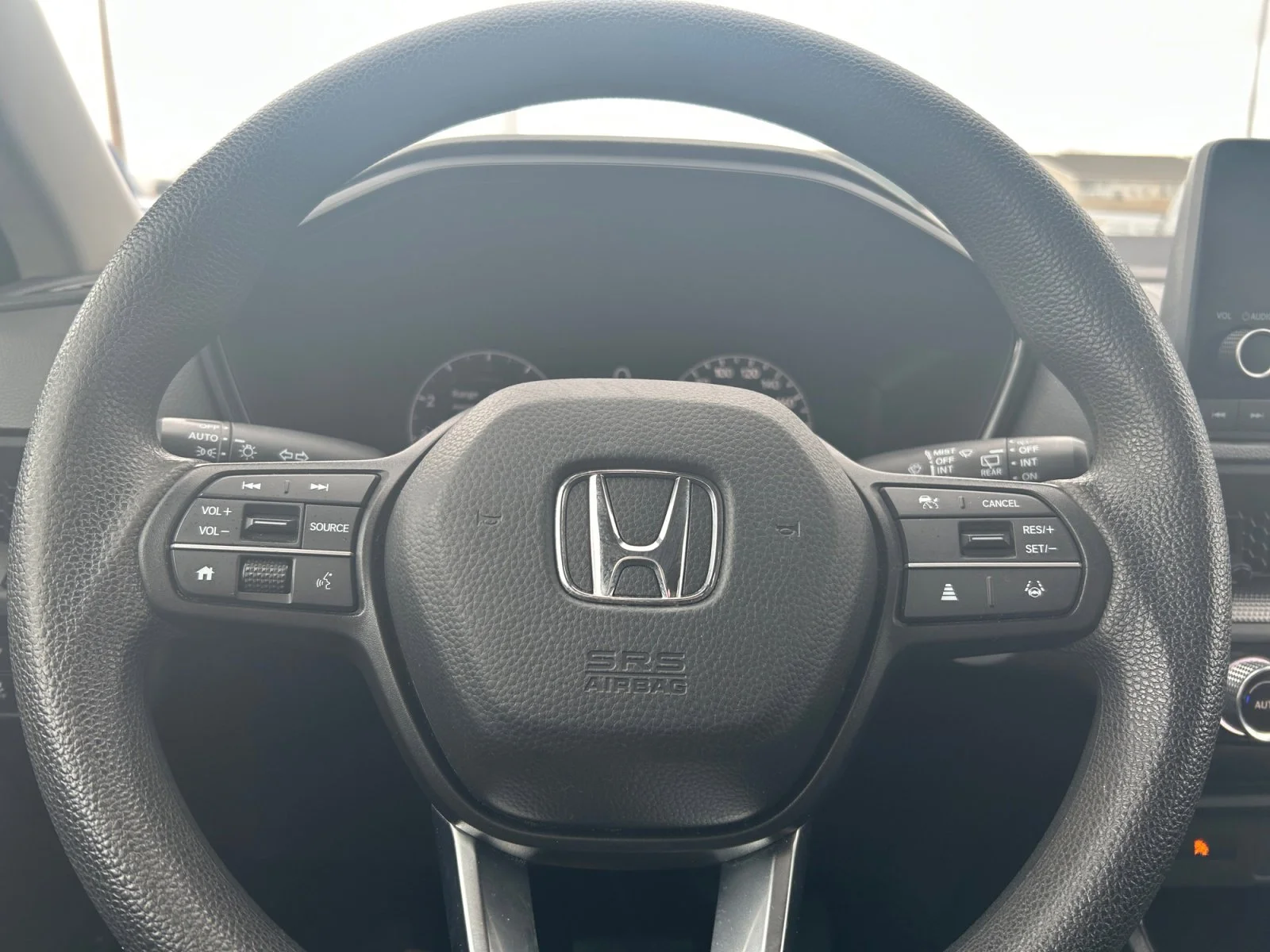 Used 2023 GRAY Honda LX-B AWD image 17