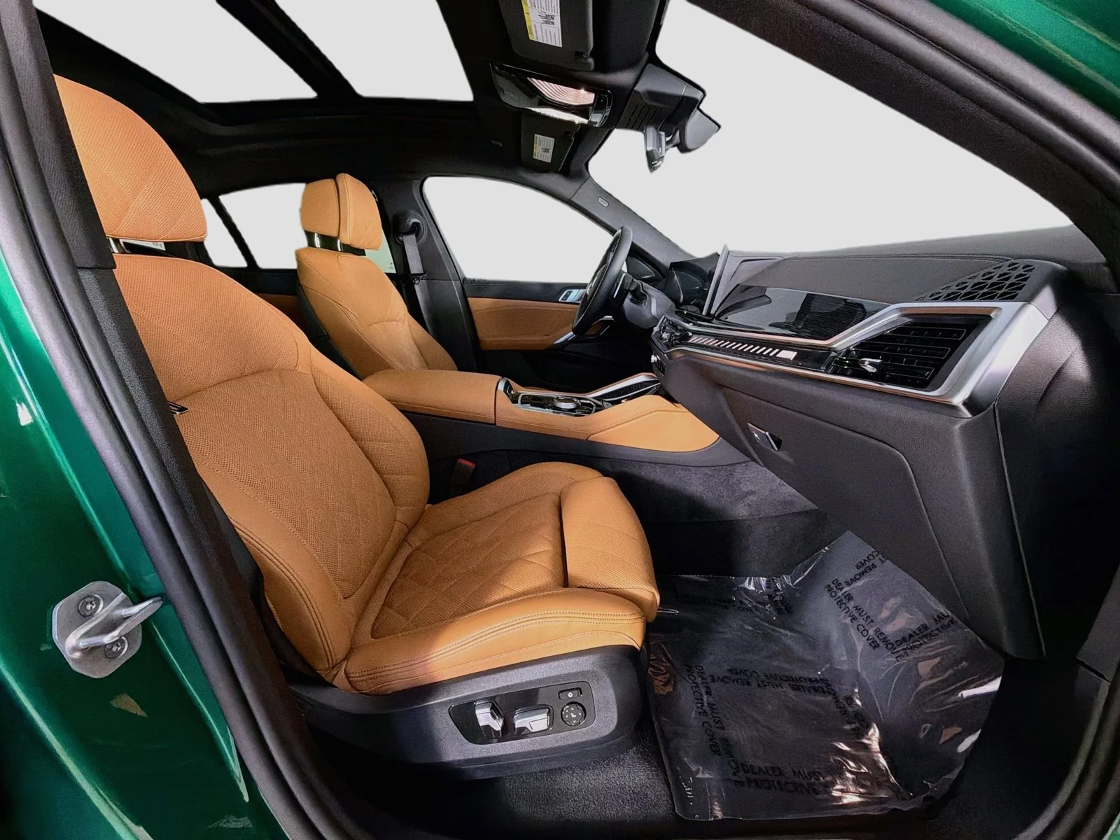 Used 2027 Isle of Man Green Metallic BMW M60i image 30