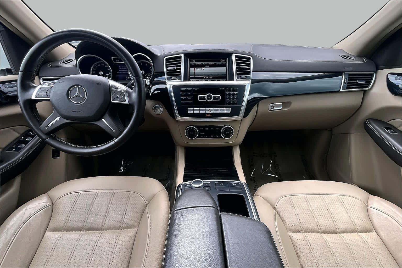 Used 2015 Polar White Mercedes-Benz GL 450 image 16