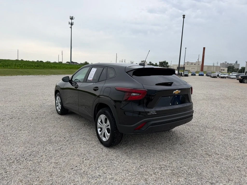 Used 2026 Black Chevrolet LS image 5