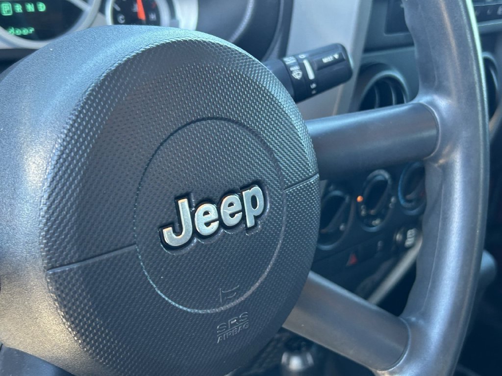 Used 2010  Jeep Unlimited Sport image 26