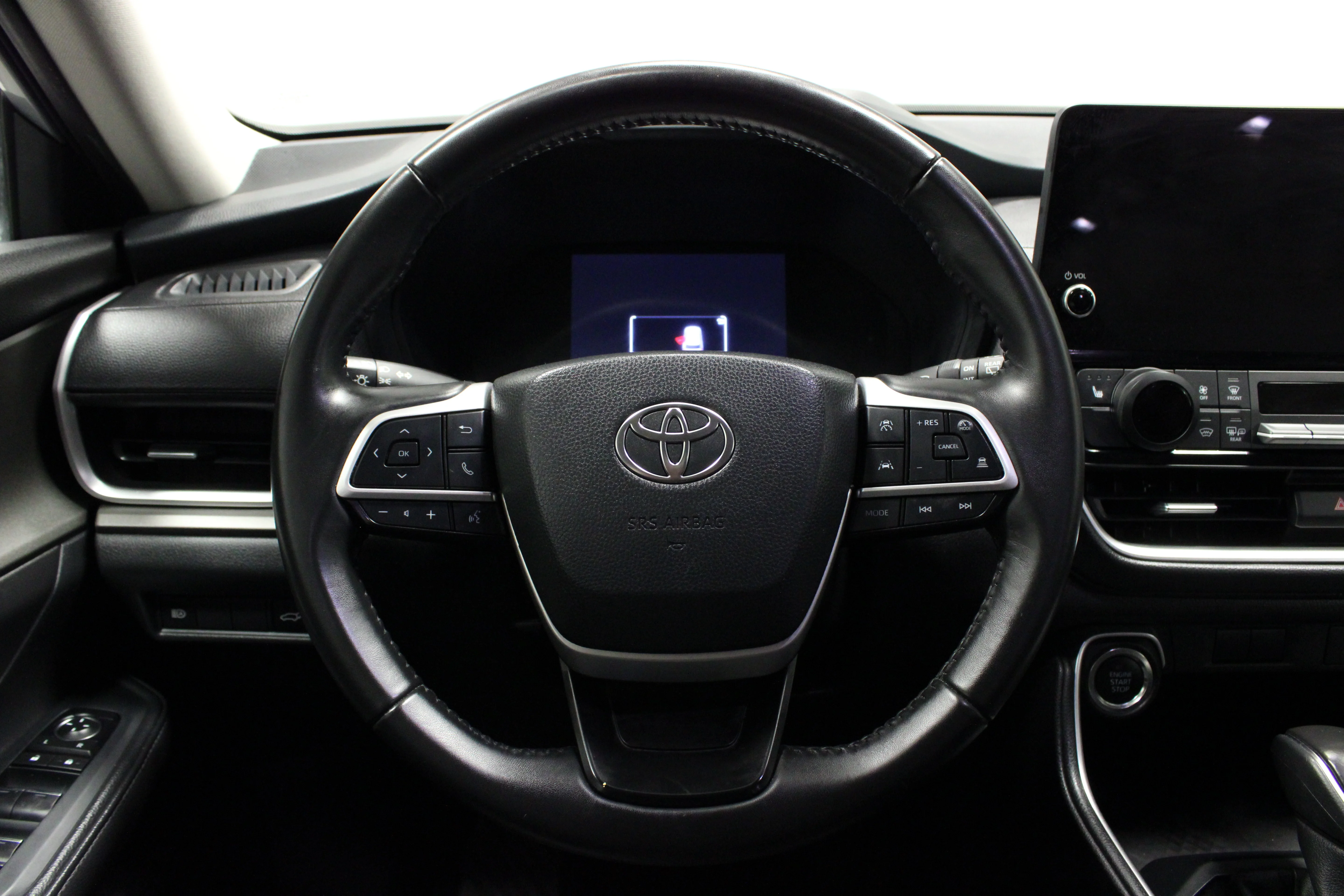 Used 2025 Celestial Silver Metallic Toyota XLE image 23