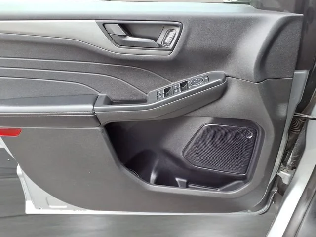 Used 2024  Ford Active image 14