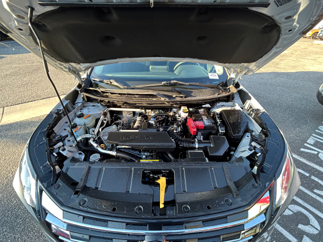 Used 2024 Silver Nissan S image 42