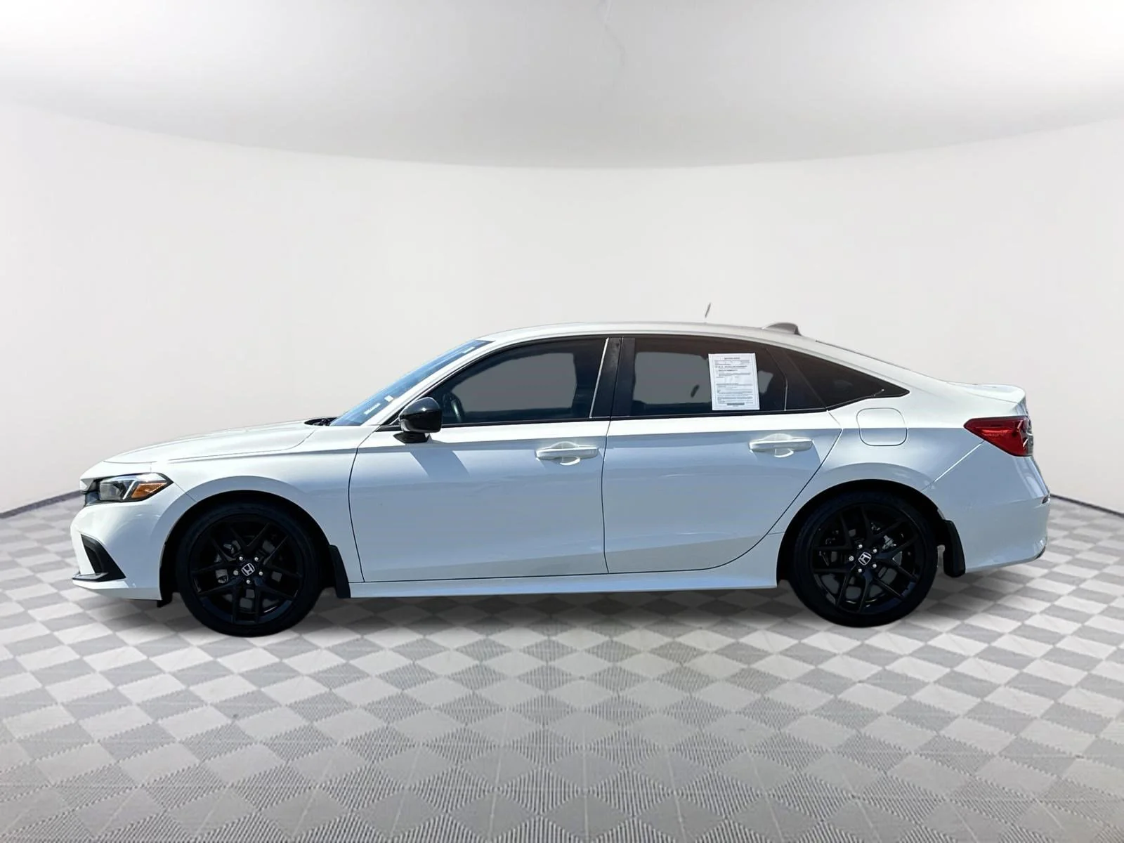 Used 2024 Platinum White Pearl Honda Sport image 8
