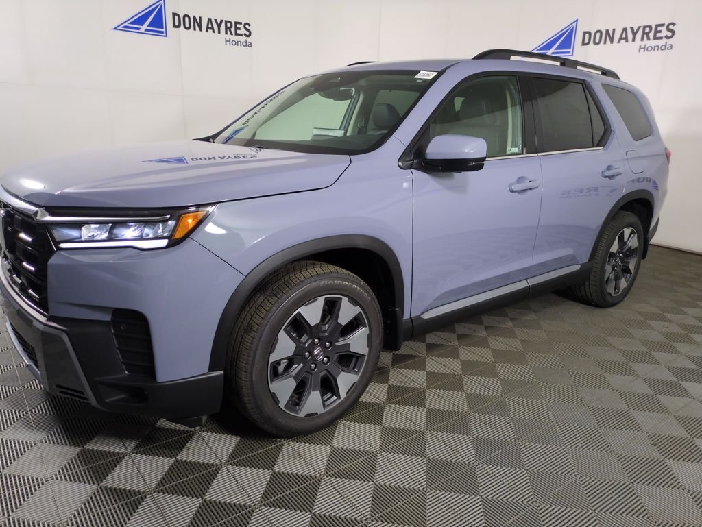 2026 Honda Pilot Touring AWD's photo