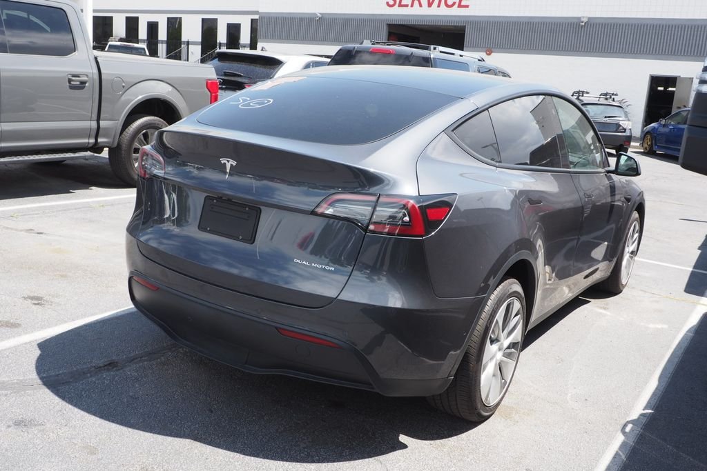 Used 2022 Silver Tesla Long Range image 4