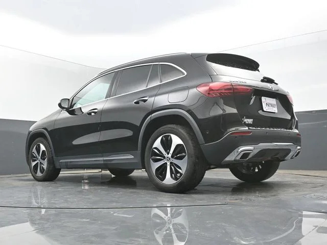 Used 2025 Black Mercedes-Benz GLA 250 image 44