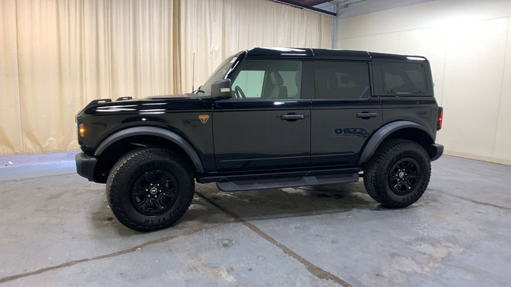 Used 2025 Black Ford Badlands image 6