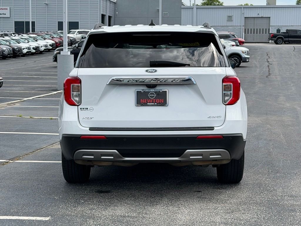Used 2023 White Ford XLT image 6
