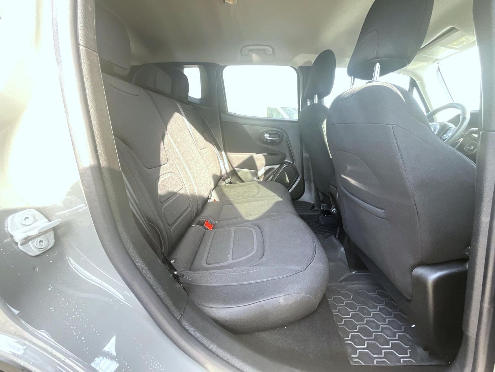 Used 2021 Gray Jeep Latitude image 19