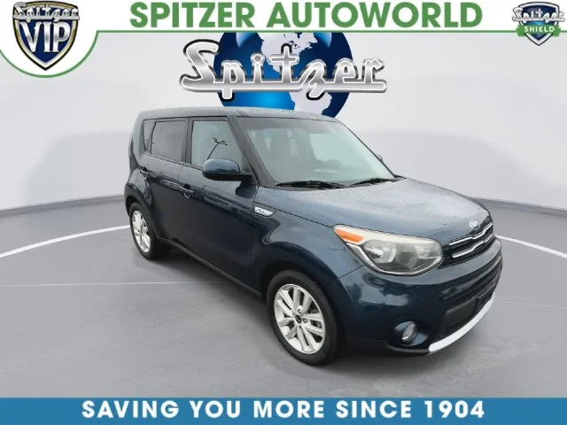 Used 2017 Black Kia Plus image 3