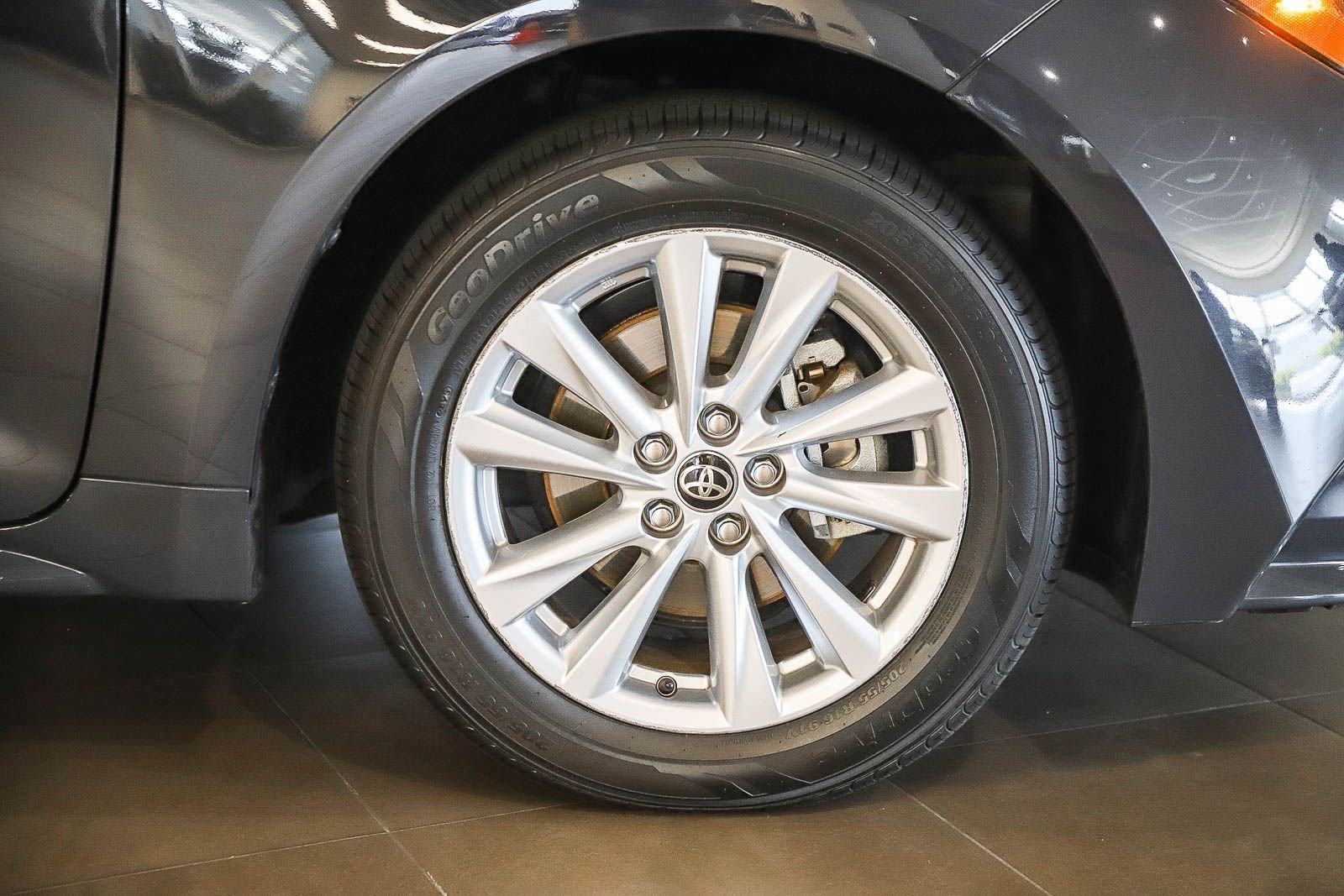 Certified Used 2025  Toyota LE image 8
