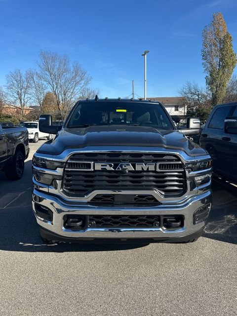 New 2026 Granite Crystal Metallic Clear-Coat Exterior Paint RAM Tradesman image 2