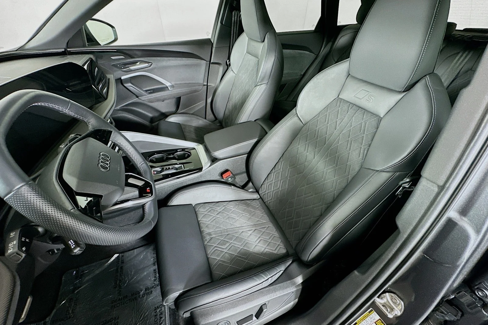 Used 2025 Daytona Gray Pearl Effect Audi Premium Plus image 18
