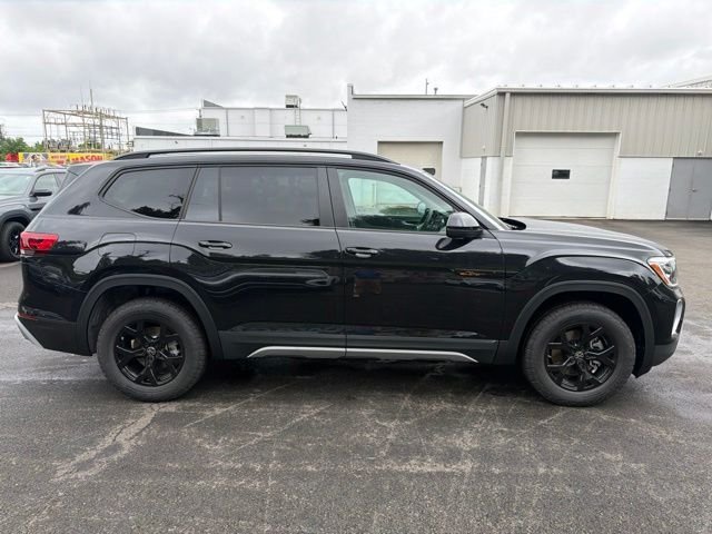 New 2026 Black Volkswagen Peak Edition image 4