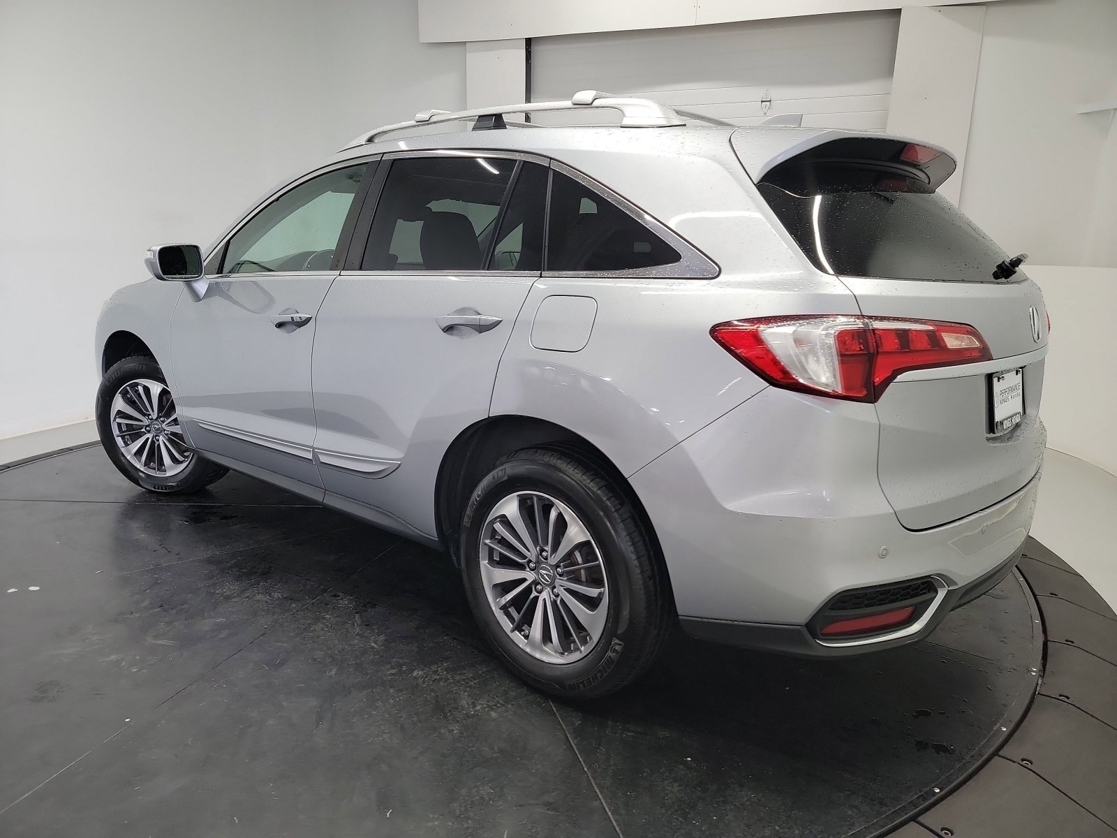 Used 2017 Lunar Silver Metallic Acura w/Advance Pkg image 5