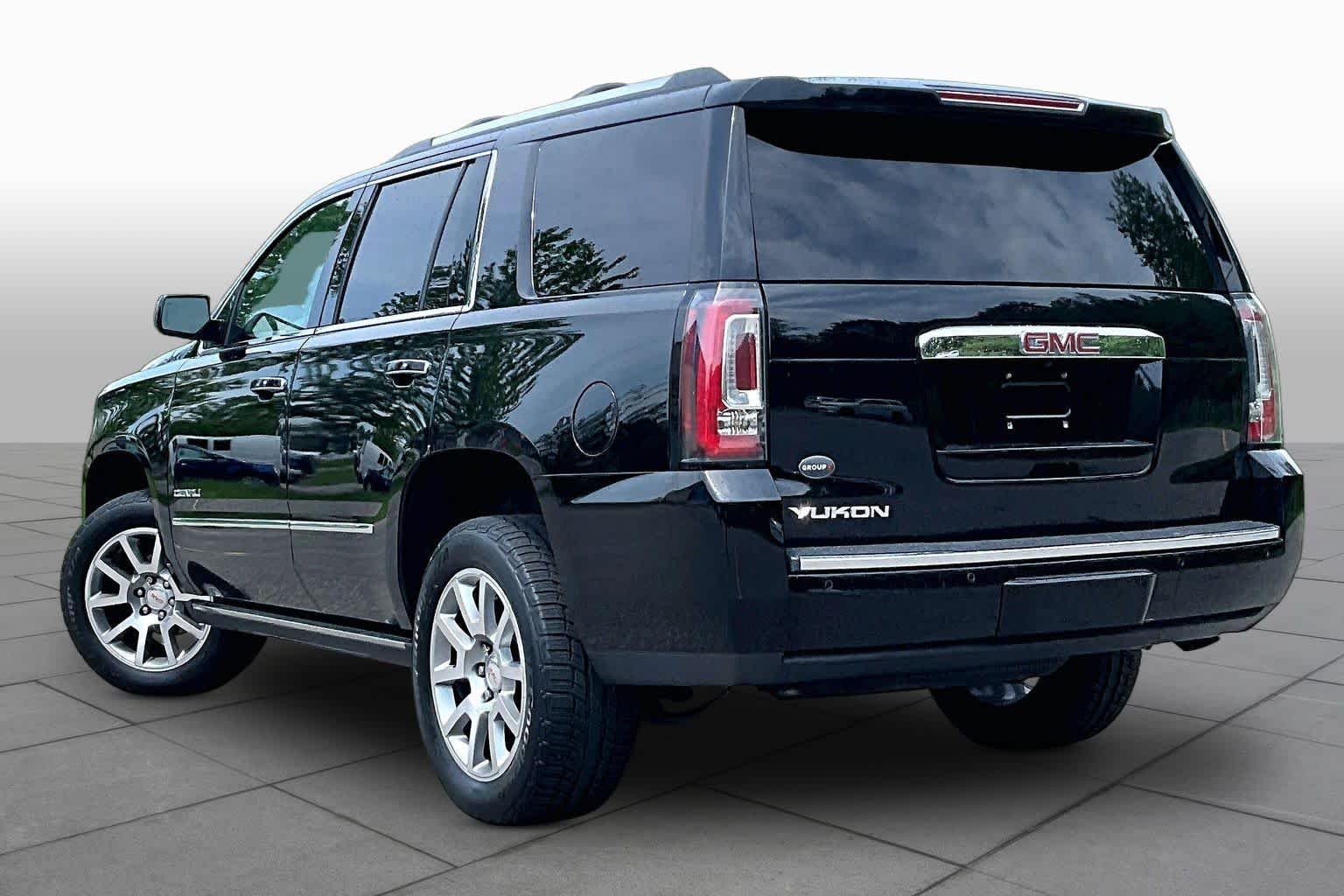 Used 2019 Onyx Black GMC Denali image 12