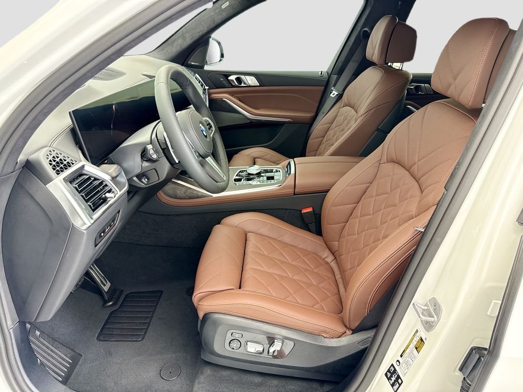 New 2027 Alpine White BMW xDrive40i image 18
