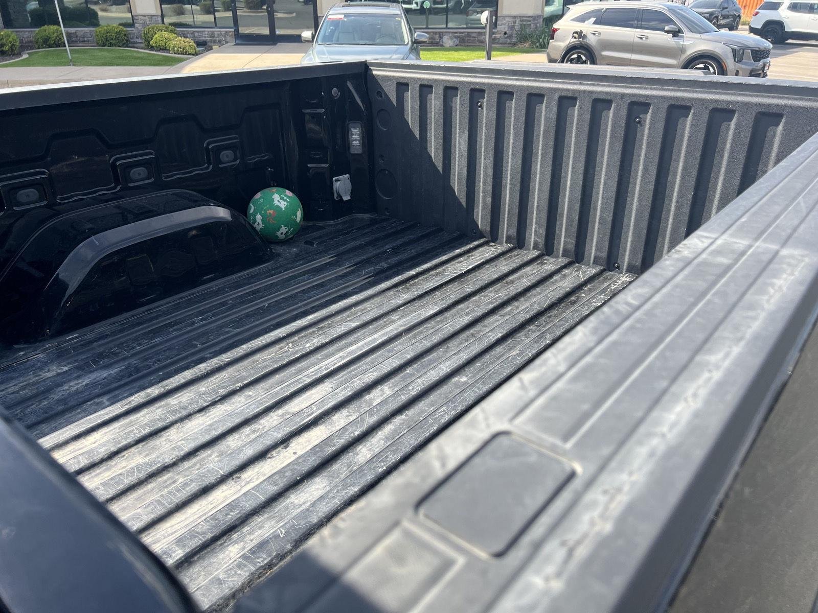 2024 Chevrolet Silverado 1500 RST - Photo 12