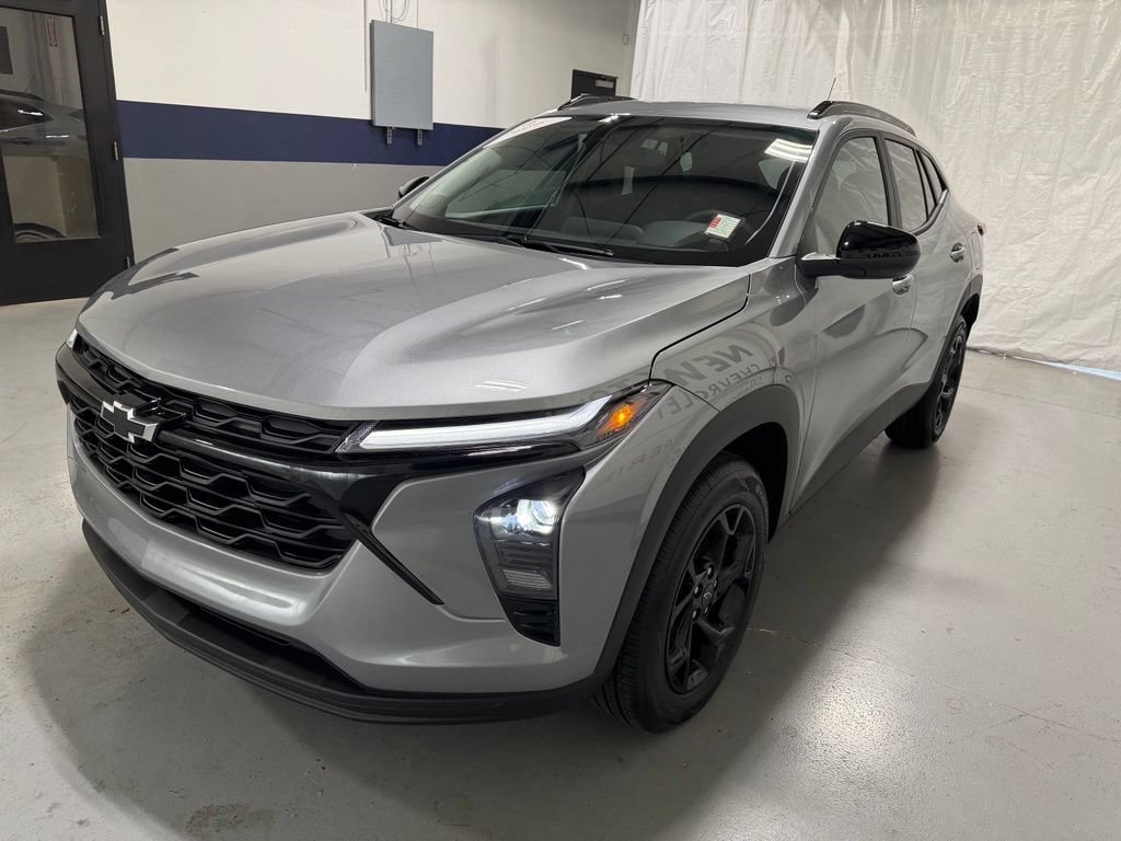 New 2026 Sterling Gray Metallic Chevrolet LT image 37