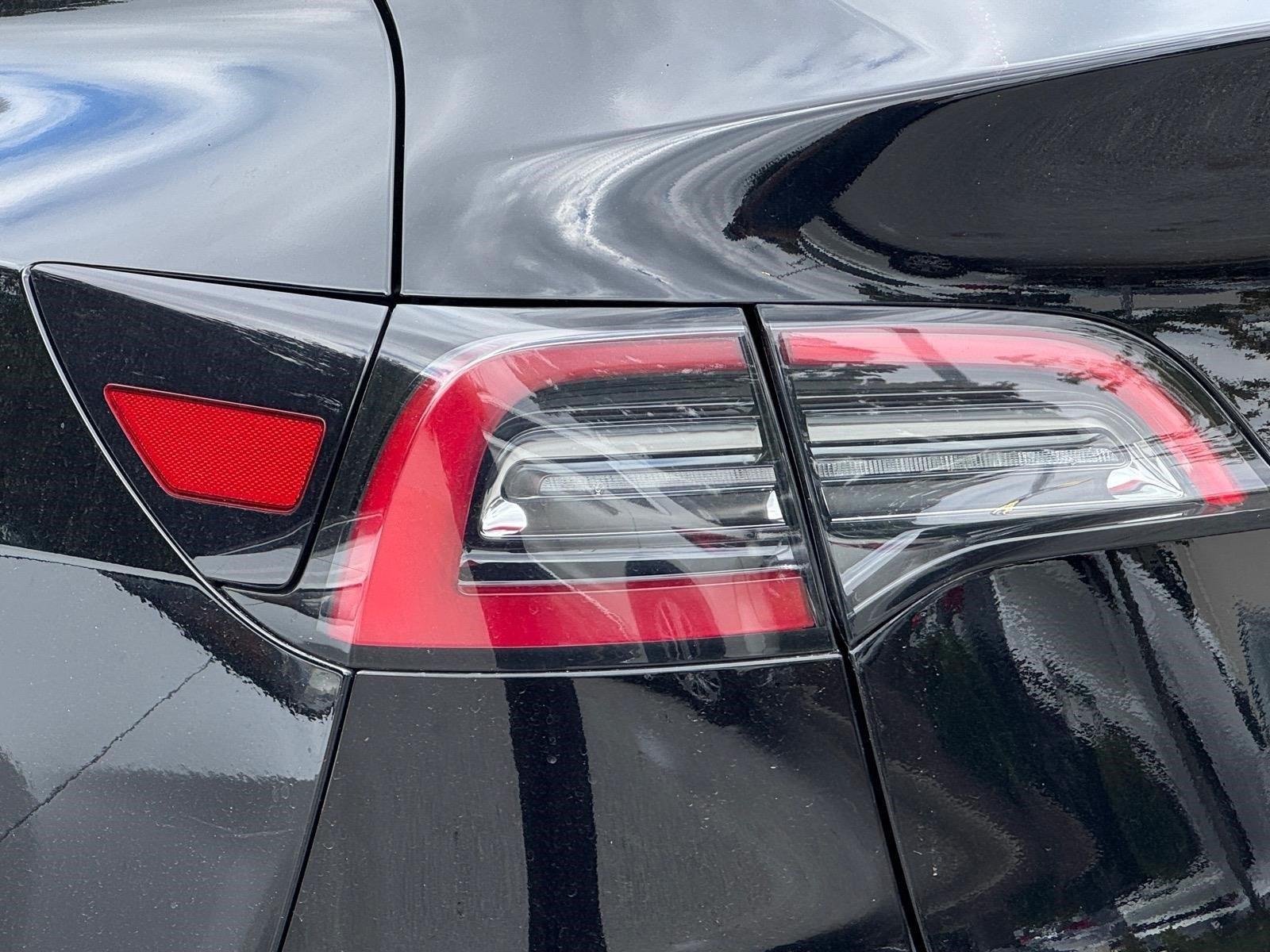 Used 2023  TESLA  image 8