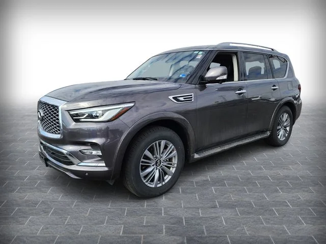 Used 2024 Gray INFINITI LUXE image 3